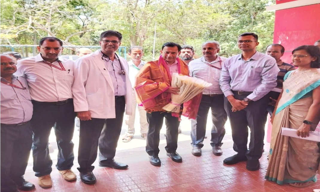 Sh. Kamal Kishore Soan, Director General, ESIC visited ESIS Hospital, Gorimedu, Puducherry